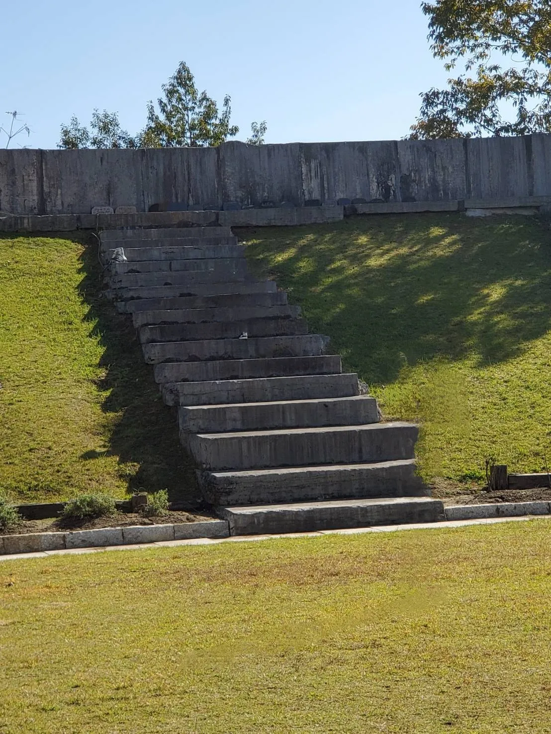 愛知県名古屋市の墓地にてお墓の追加彫りをご紹介
