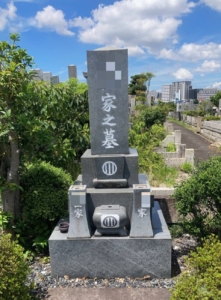 愛知県　お墓　彫刻　色入れ　施工例